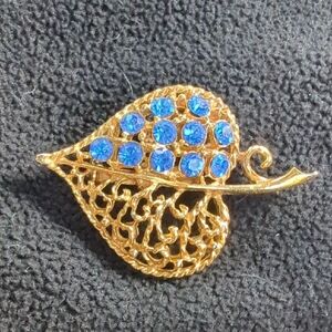 Blue Rhinestones And Gold Tone Heart Leaf Brooch
